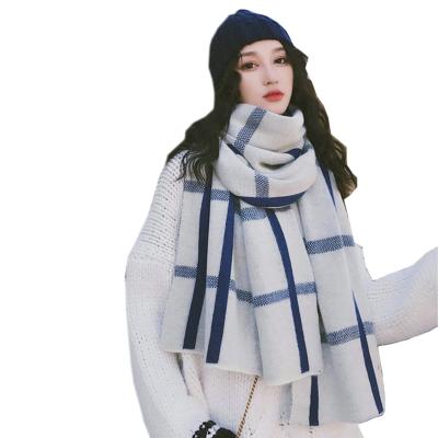 China New Fashion Factory Direct Winter Warmth British Style Lady Classic Plaid Scarf for sale