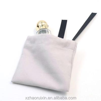 China Recyclable luxury gray gift bag for empty arabic perfume oud oil bottle for sale