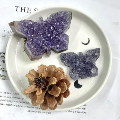 China Wholesale Natural Europe Amethyst Group Butterfly Crystal Carving Animals Folk Crafts for sale