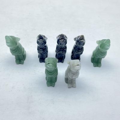 China Wholesale China Folk Crafts Hand Stone Carving Healing Crystal Carving Animals Statue Natural Crystal Wolf Figurines For Garments for sale