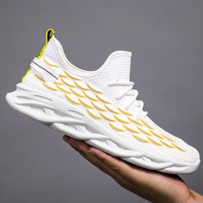 China Quick-drying Hot Selling Breathable Top Mens Casual Sneakers For Mens Sports Shoes for sale