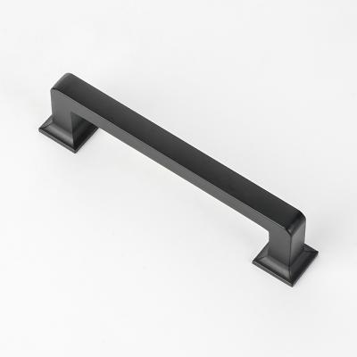 China Amazon Bridge Door Handle Modern Black Rod Drawer Wardrobe Hot-Selling Zinc Alloy Square Door Handle for sale