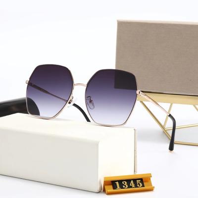 China Fashion Sunglasses 1:1 Luxury Sunglasses Shape Top Brand Women HD Lenses Customized UV Protection Glass Women Sunglasses for sale