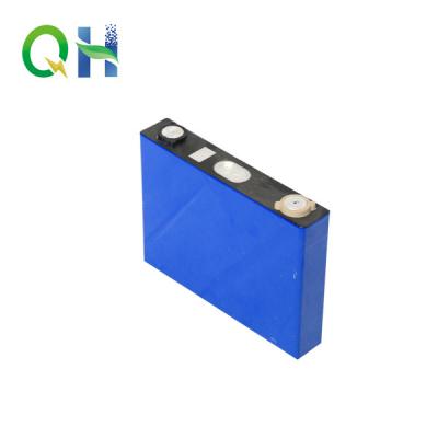 China Lifepo4 BOATS Lifepo4 battery cells 100ah 105ah 200ah 3.2v prismatic lithium battery cells EV solar storage battery for sale