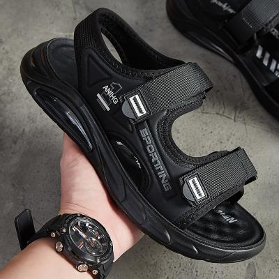 China New Style Light 2022 Summer Men's Leisure Sandals Male Movement Warm Cushion Outdoor Soft Unique Breathable Sandals for sale