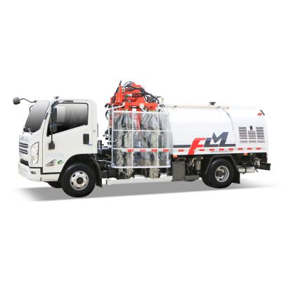 China Construction Material Stores FULONGMA Highway Barrier Cleaning Machine Guardrail Washing Truck for sale