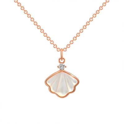 China Fashionable 18K Diamond Shell Pendant Necklace Valentine's Day Gift Necklace For Girlfriend for sale