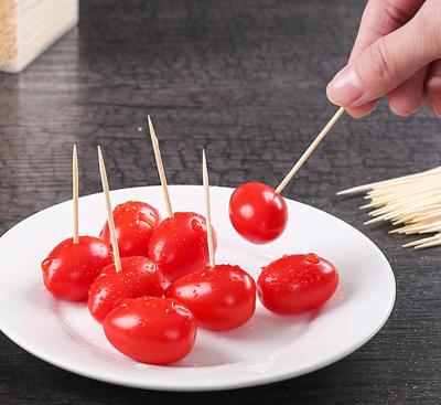 China Disposable High Quality Disposable Bamboo Cocktail Pick Fruit Swab Bamboo Toothpick for sale