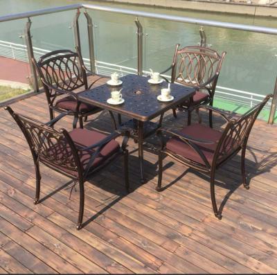 China Waterproof /Durable Garden Furniture Aluminum Dining Table Set 4 Person Cast Aluminum Outdoor Furniture for sale