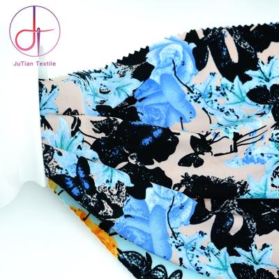 China New Design Anti-Static Knitted Shiny Dty Knit Stretch Fabric for sale