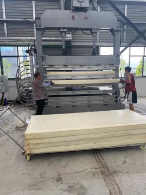 China EVA Foam Press Machine 30 ton compressie kracht 6-12 lagen Te koop