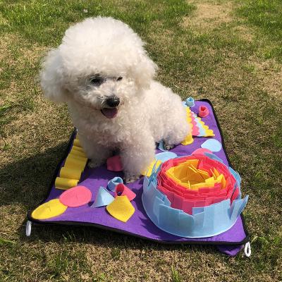 China Sniffle Bite-Resistant Slow Mat Dog Toy Travel Pet Food Horn Training Blanket Anti-Clogging Blanket for sale