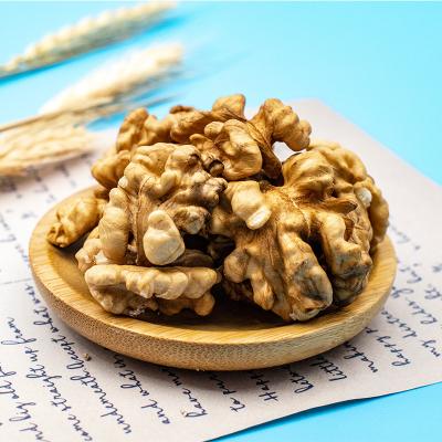 China Shell Walnut Meat Walnuts Kernel Dry Extra Light for sale