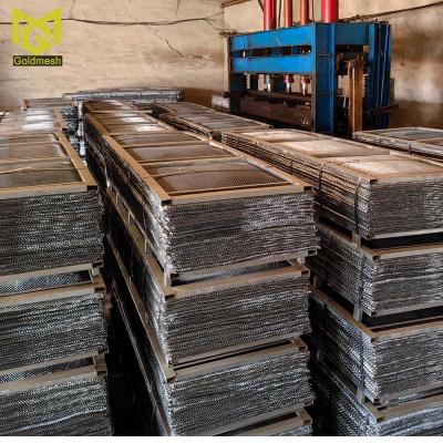 China Walkway USA Diamond Metal Rib Lath Metal Lath Sheet Lath for sale