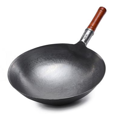 China Traditional Handmade Non-stick Chenzhiji Wok Pan Non-Coating Wooden Handle Gas Healthy Carbon Steel Wok Cookware for sale