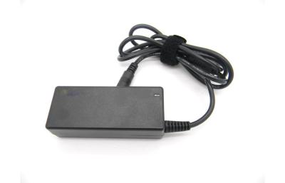 China OEM  90W Slim Universal Laptop AC DC Adapter With  CE Approved. for sale