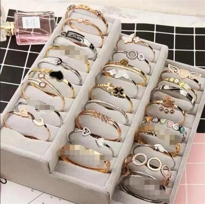 China Fashion Stainless Steel Charm Bracelet Bangle Jewelry Women Anti Allergy Punk Ladies Slap Bracelets Non-fading Accessories for sale