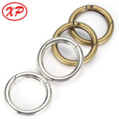 China Industry Best General Selling Steel Carabiner Buckles Elevator Hook Climbing Safety Buckle for sale