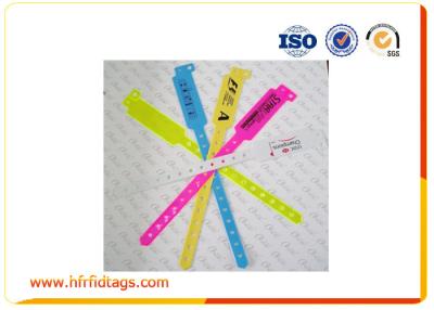 China Green Passive Fabric Woven Rfid Event Wristbands High Frequency for sale