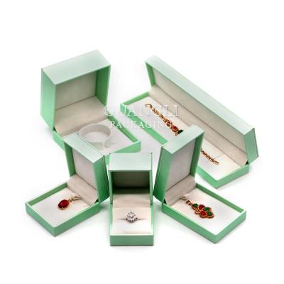 China Newest And Fashion High Quality Jewelry Customized Leather Jewelry Packaging Boxes Wholesaler for sale