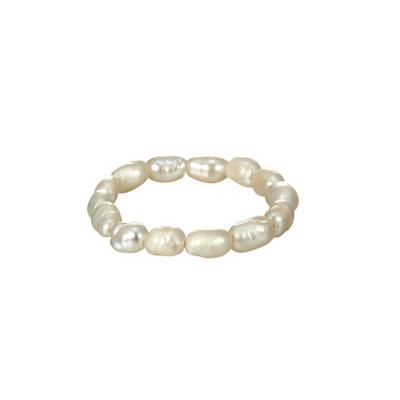 China High Quality 4mm Width Rice Shape Freshwater Cultured Pearl Stretch Ring For Women Girls for sale