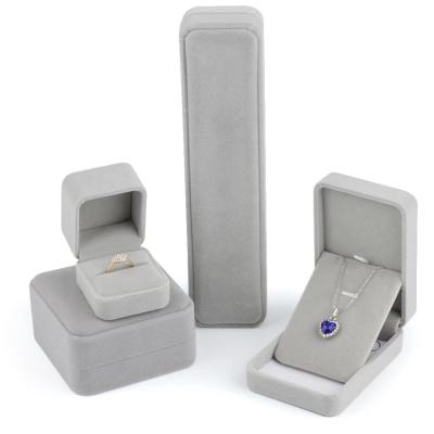 China Elegant Gift Wedding Ring Display Box Velvet Earrings Bracelet Gift Packaging Box for sale