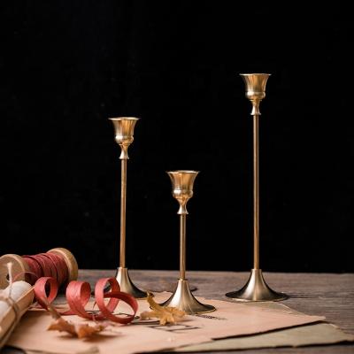 China New Design Weddings Wedding Supplies Candlestick Holder Wedding Table Decorations Gold Centerpieces and Candlestick Holder for sale