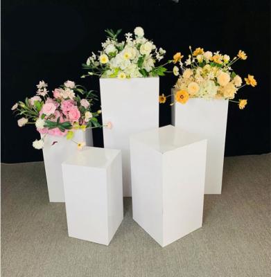 China Road Guide Flower Stand Wedding Events Decoration Square Flower Stand Iron Cake Stand Set For Dessert Table Wedding Cake Stand for sale