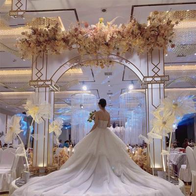 China Wedding / Party Wedding Props European Wrought Iron Crystal Arch Atmosphere Metal Arch Wedding Stage Layout Props for sale