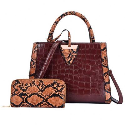 China 2021 Fashion Luxury PU Leather Large Crocodile Pattern Snakeskin Print 2pcs/set Wallet Ladies Bags Handbag Set Women for sale