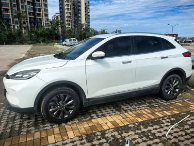 China Range usado 400km 160kW SUV eléctrico Weltmeister coche de segunda mano en buen estado Bajo kilometraje Negro en venta