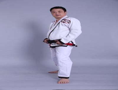 China Soldado branco de Jiu Jitsu do brasileiro do quimono do clássico BJJ com corte tradicional à venda