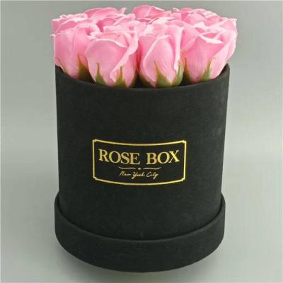 China Round Hug Bucket Gift Box Luxury Paper Box Packaging For Flowers for sale