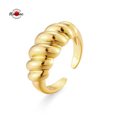 China CLASSIC 18k Gold Plated Simple Crescent Ring Fashion Waterproof Adjustable Brass Women Adjustable Rings for sale