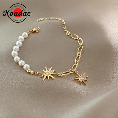 China Fashion CLASSIC Women Delicate Crystal Chain Bracelet Adjustable Gold Pearl Charms Zircon Bracelet for sale