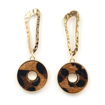 China FASHIONABLE Geometric Faux Round Horsehair Pattern Leopard Skin Stud Earrings Alloy Leather Earring For Women for sale