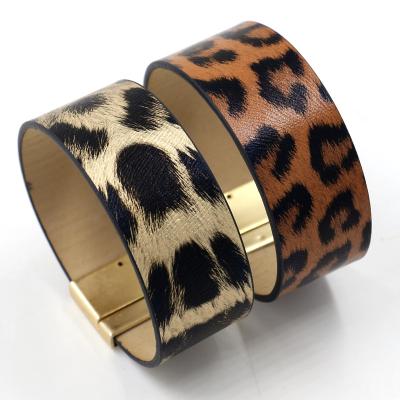 China FASHIONABLE Leopard Print PU Leather Bracelet For Women Personalized Exaggerated Magnetic Buckle Bracelets for sale