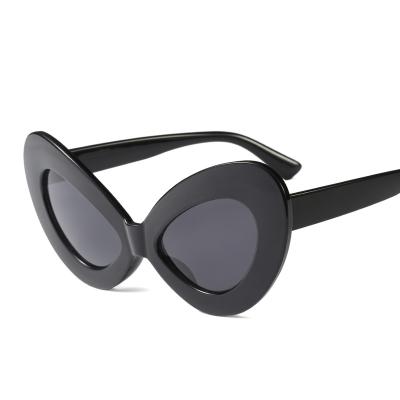 China Fashion Sunglasses MS 98019 Newcomers Shape Big Frame Cat Eye Shades Eyewear Women Sunglasses Oculos De Sol Sunglasses for sale