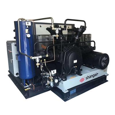 China OIL-LESS Energy Saving 580 PSI 40 Bar High Pressure PET Screw Propeller Air Compressor for sale