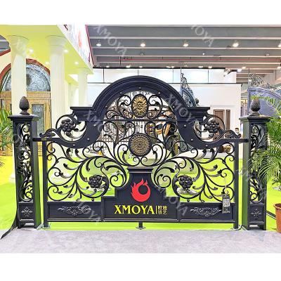 China Modern Latest Luxury Villa Fence Balustrade Design Custom Features Wrought Iron Fence Exquisite Fashion Iron Fence And Railing for sale