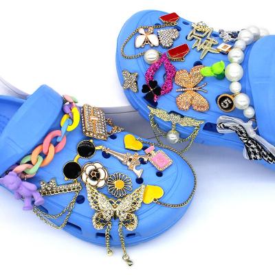 China Popular shoe light 2021 new trend clog shoe decorations croc charms luxury for design croc charms for sale