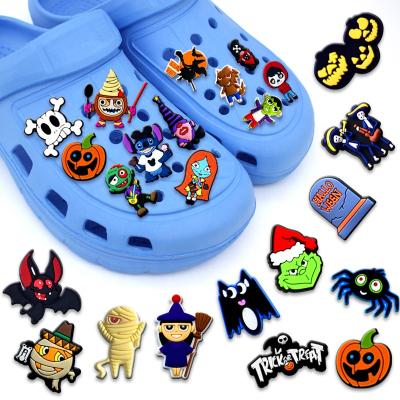 China Shoe Light Halloween Shoe Charms Party Gift PVC Shoe Charms Buckles Shoe Accessories For Halloween Croc Charms for sale