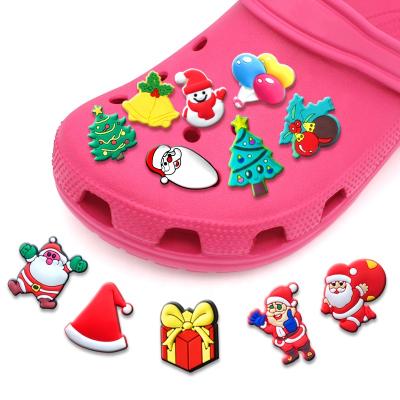 China Shoe Light American Hot Sale Christmas Shoe Charms PVC Shoe Charms Clog For Kids Christmas Charms for sale