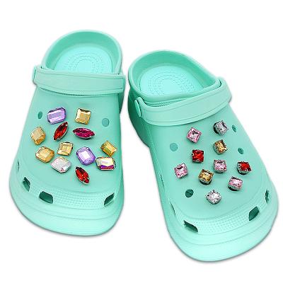 China 2021 Hot Sale New Arrival Shoe Buckle Drawn Shoe Charms Gemstone Crystal Rhinestone Fang Charms Design Hinder Accessories For Bling Croc Charms for sale