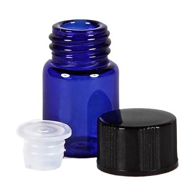 China 5/8 dram cosmetic bottles for essential oils with orifice reducers and black caps for sale