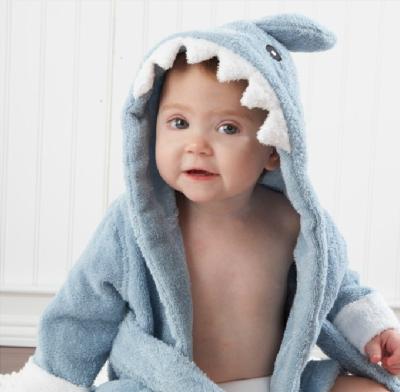 China QUICK DRY In Stock 100% Cotton Soft Baby Blue Shark Hooded Towel for sale