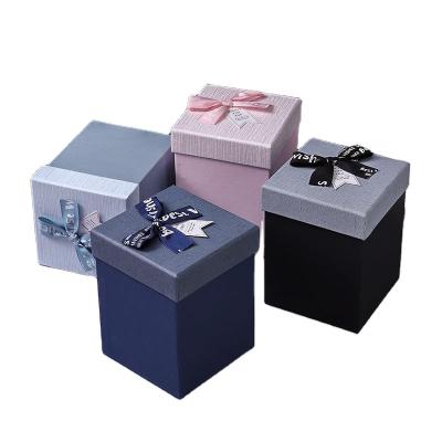 China Recyclable Custom Round Corrugated Cardboard Custom Gift Box for sale