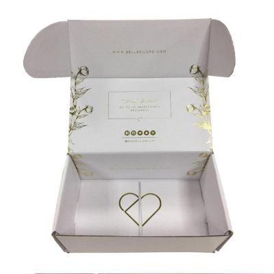 China Handmade OEM Bronzing White Corrugated Mailer Box for sale