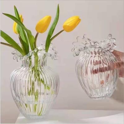 China Hot Sale Large Clear Glass Flower Vase Home Decor Minimalist Europe Flower Glass Vase for sale