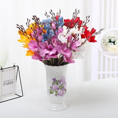 China Hot Selling Wholesale Artificial Flowers Fashional Silk Wedding Flower Bouquet Soft Magnolia Plant Living Room Floor Decoration Chinese Household for sale